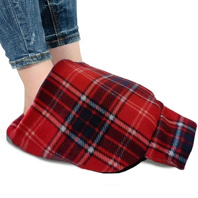 Karšto vandens pėdų šildytuvas