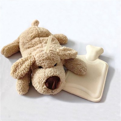 Karšto vandens butelio dangtelis šuniukui